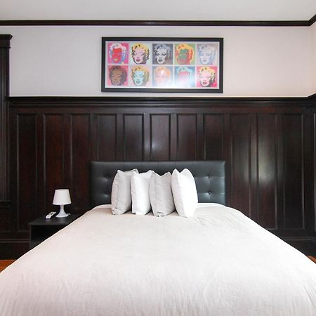 A Stylish Stay W/ A Queen Bed, Heated Floors.. #37 Brookline Exterior photo